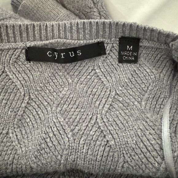 Gray Fall/Winter Sweater Bundle Women’s Medium - Picture 5 of 11